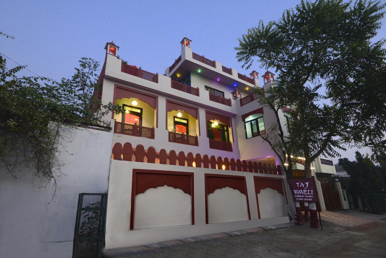 Taj Haveli Agra - 5 Minute Walking Distance From Taj Mahal Agra Hotel Exterior photo